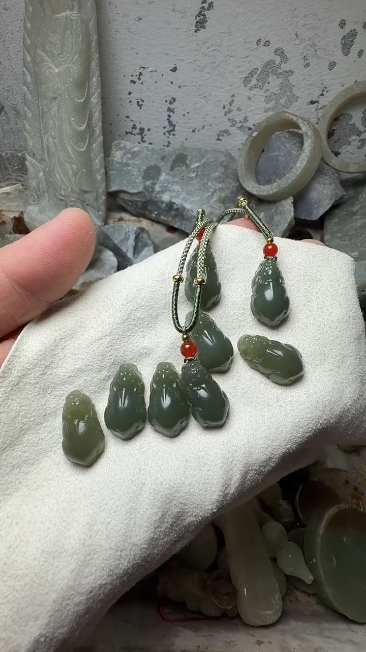 吊坠(不含链)未镶嵌和田玉貔貅 拍一发一 商品多样性发货 