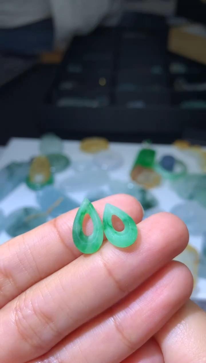 定制翡翠未镶嵌毛货
