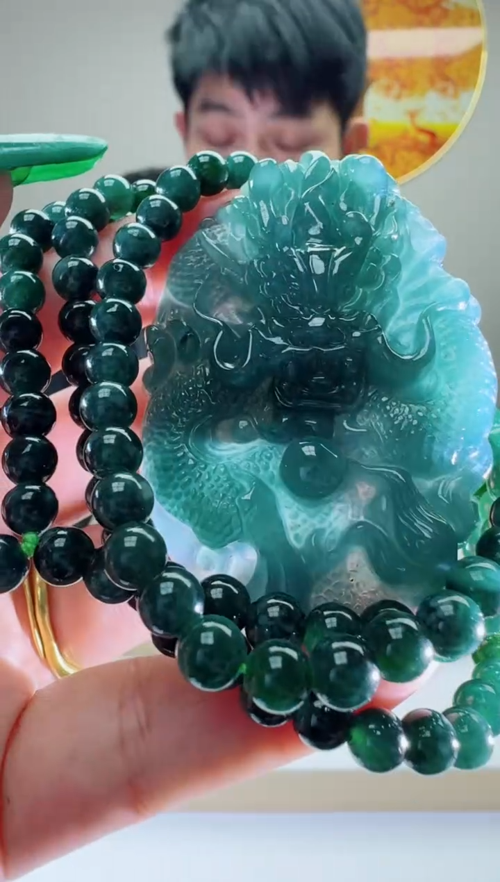 翡翠未镶嵌颈饰多样性随机发其一