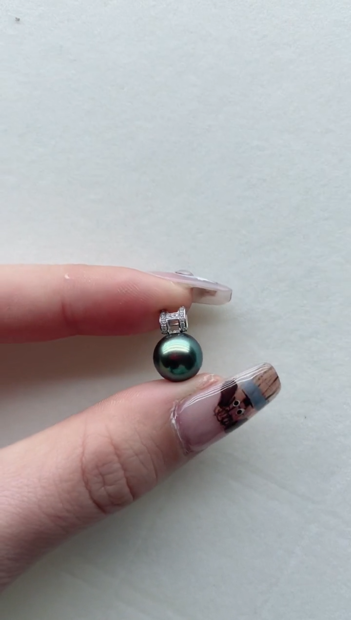 【闪购商品】18K金镶嵌海水珍珠吊坠20