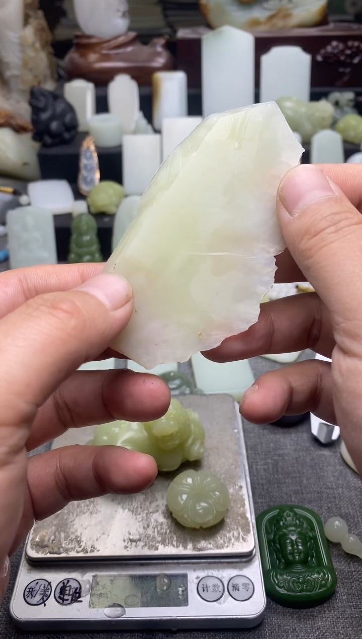 未镶嵌雕刻定制定制和田玉?****°雕刻定制