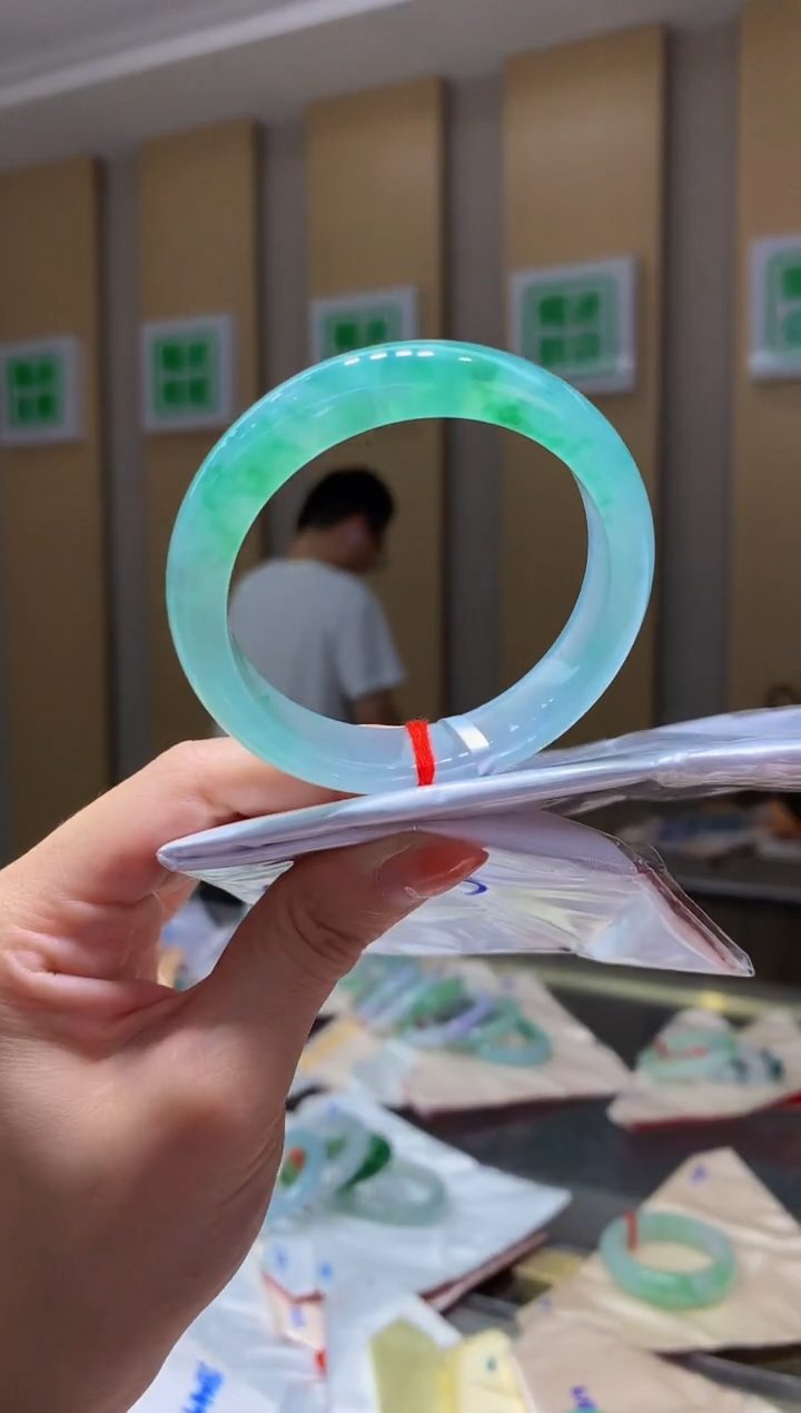 未镶嵌手镯翡翠-qq37 圈口53