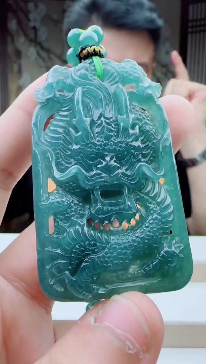 颈饰未镶嵌翡翠多样性发其一