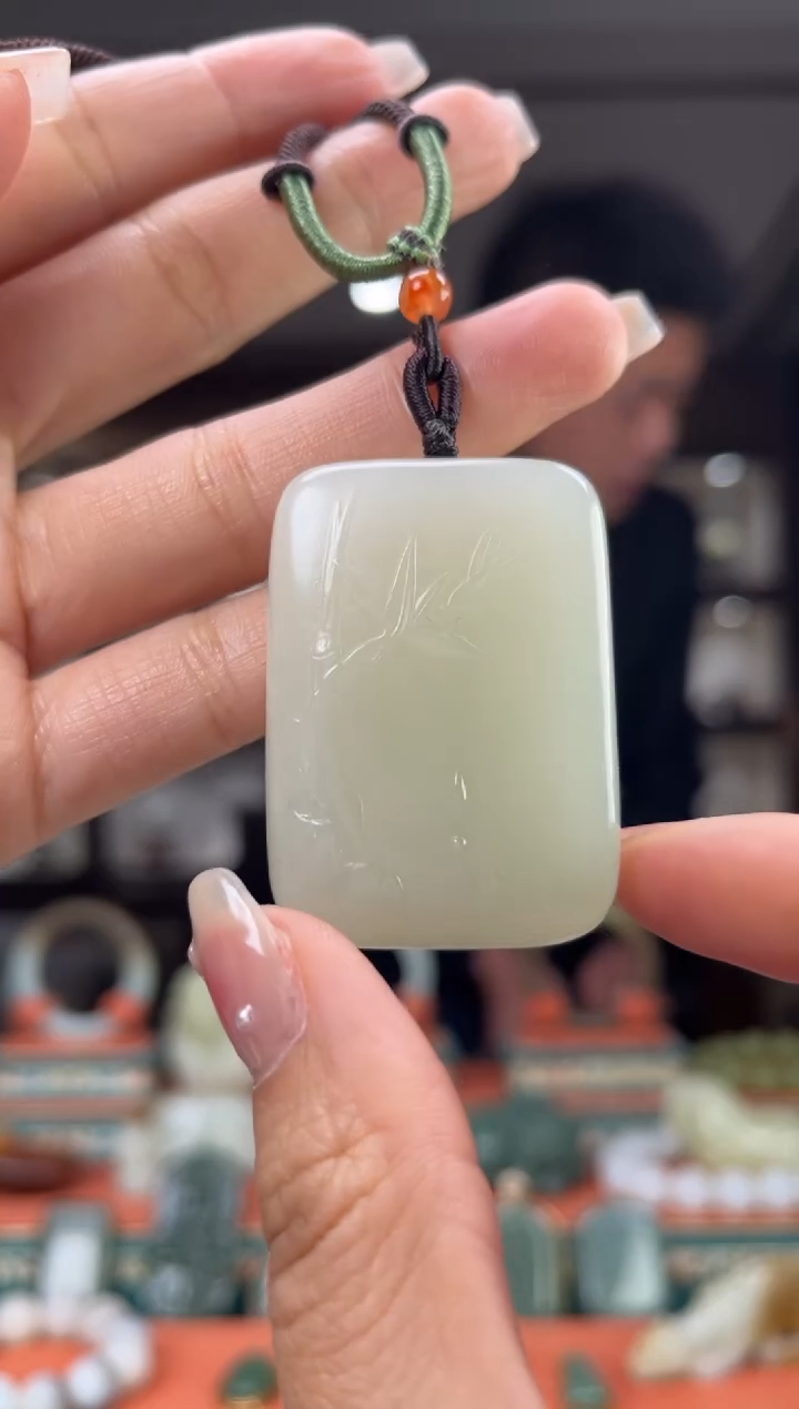 【闪购商品】和田玉颈饰未镶嵌佩佩