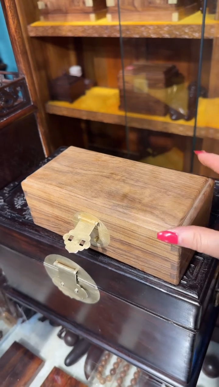 【闪购商品】木木艺黄花梨花纹小翻盖盒158.888