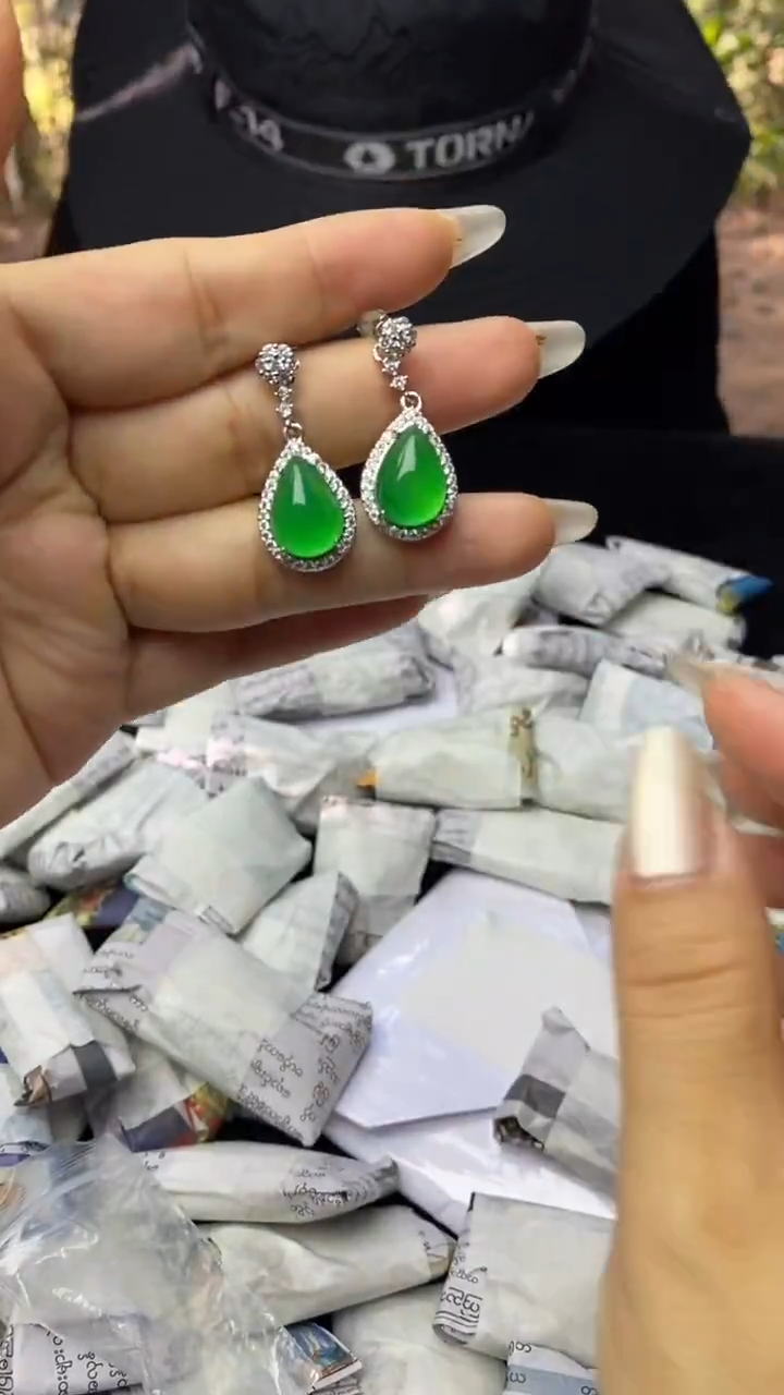 满色吊坠    所见即所得