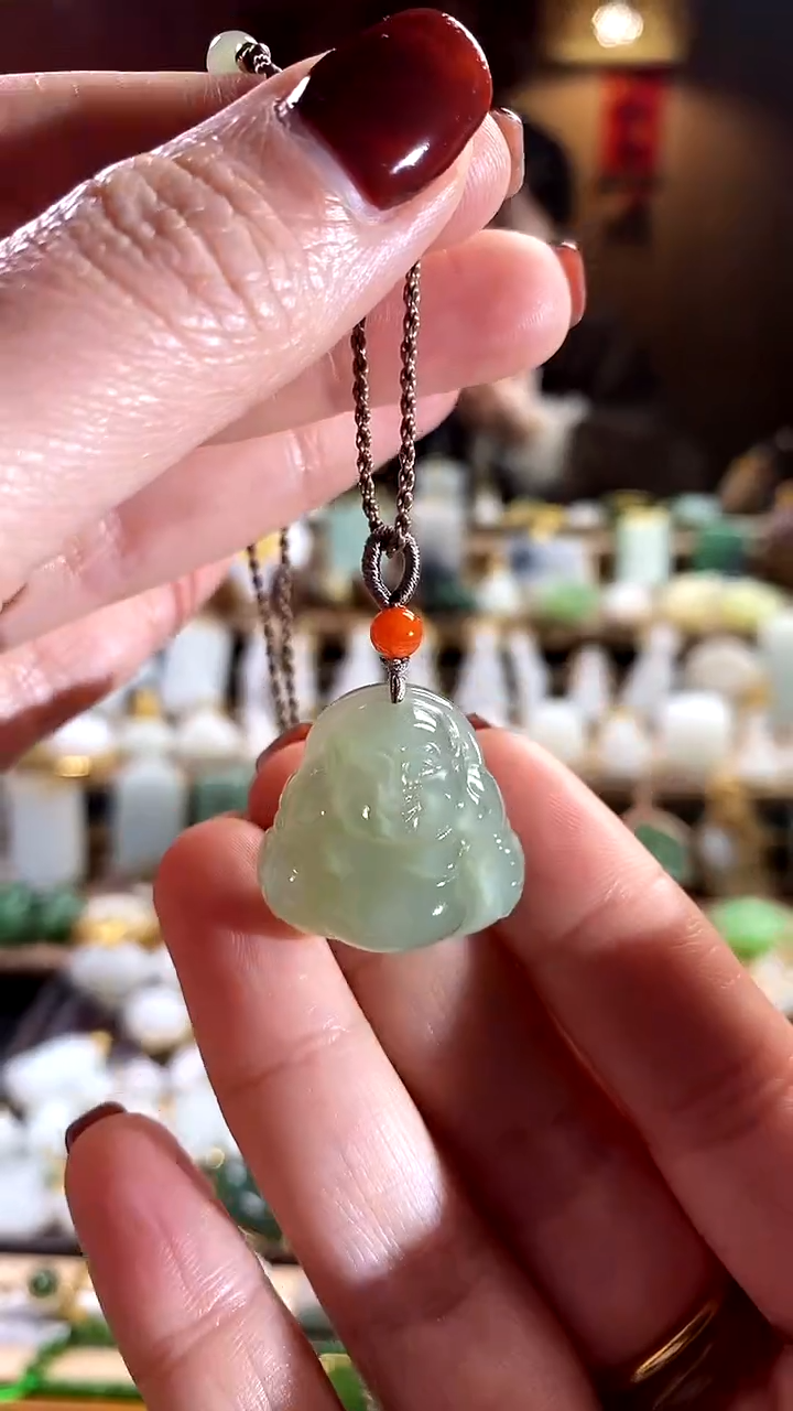 【闪购商品】和田玉吊坠未镶嵌。