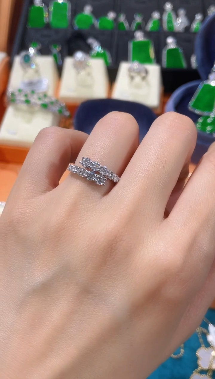 【闪购商品】实验室培育钻石18K金镶嵌戒指戒指12号