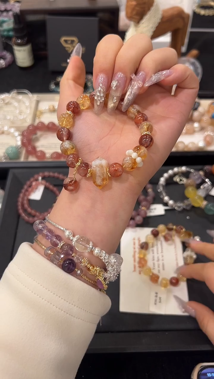 未镶嵌手链水晶红胶花同款设计款手串