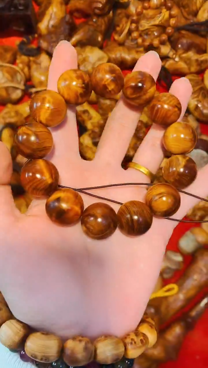 柏木（崖柏）溏闪1.8单条北太行崖柏手把件手串