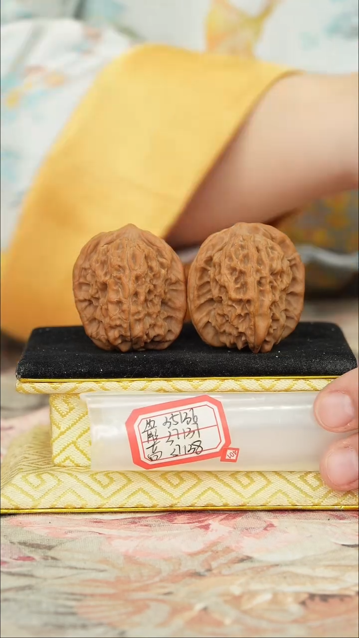 【闪购商品】文玩核桃把件非嫁接马老四