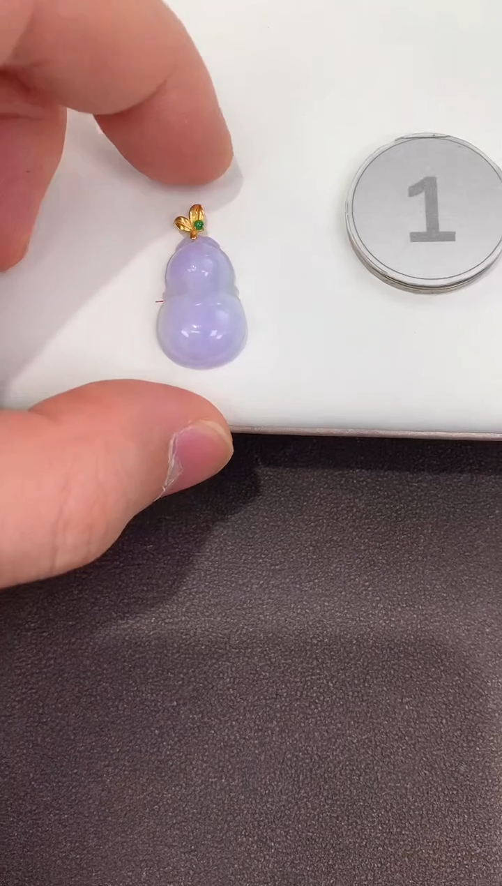 颈饰18K金镶嵌翡翠天然缅甸A货翡翠