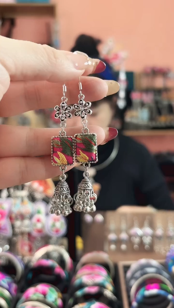 织绣艺枝独绣手工饰品163