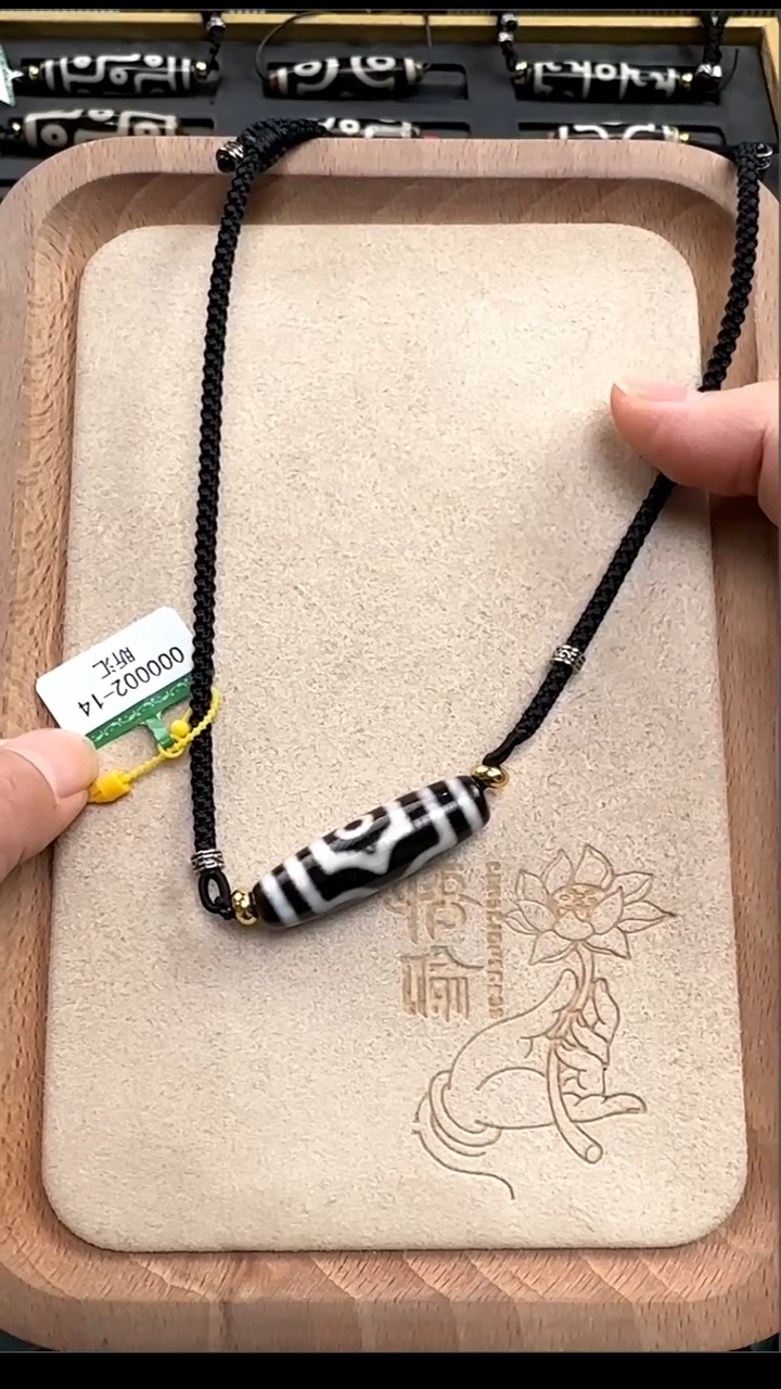 【闪购商品】玛瑙/玉髓吊坠(不含链)未镶嵌宝盖三眼多样性发货