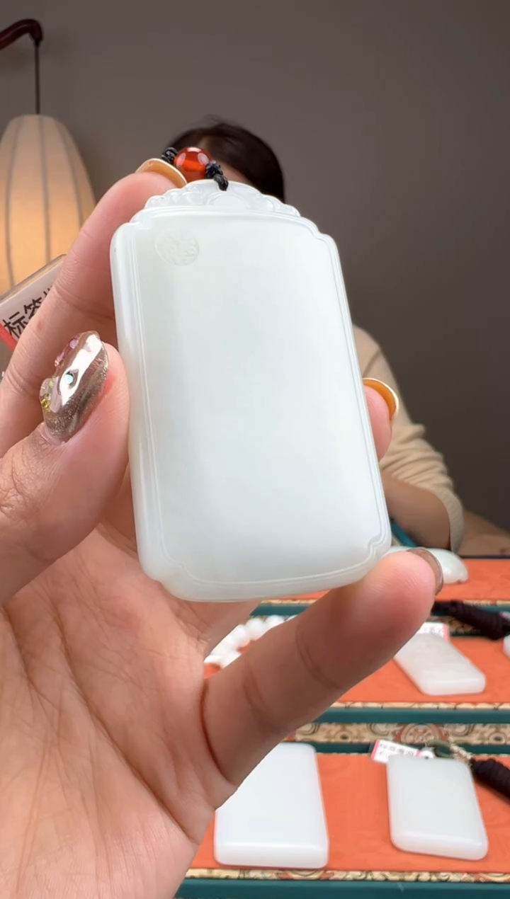 【闪购商品】和田玉颈饰未镶嵌1