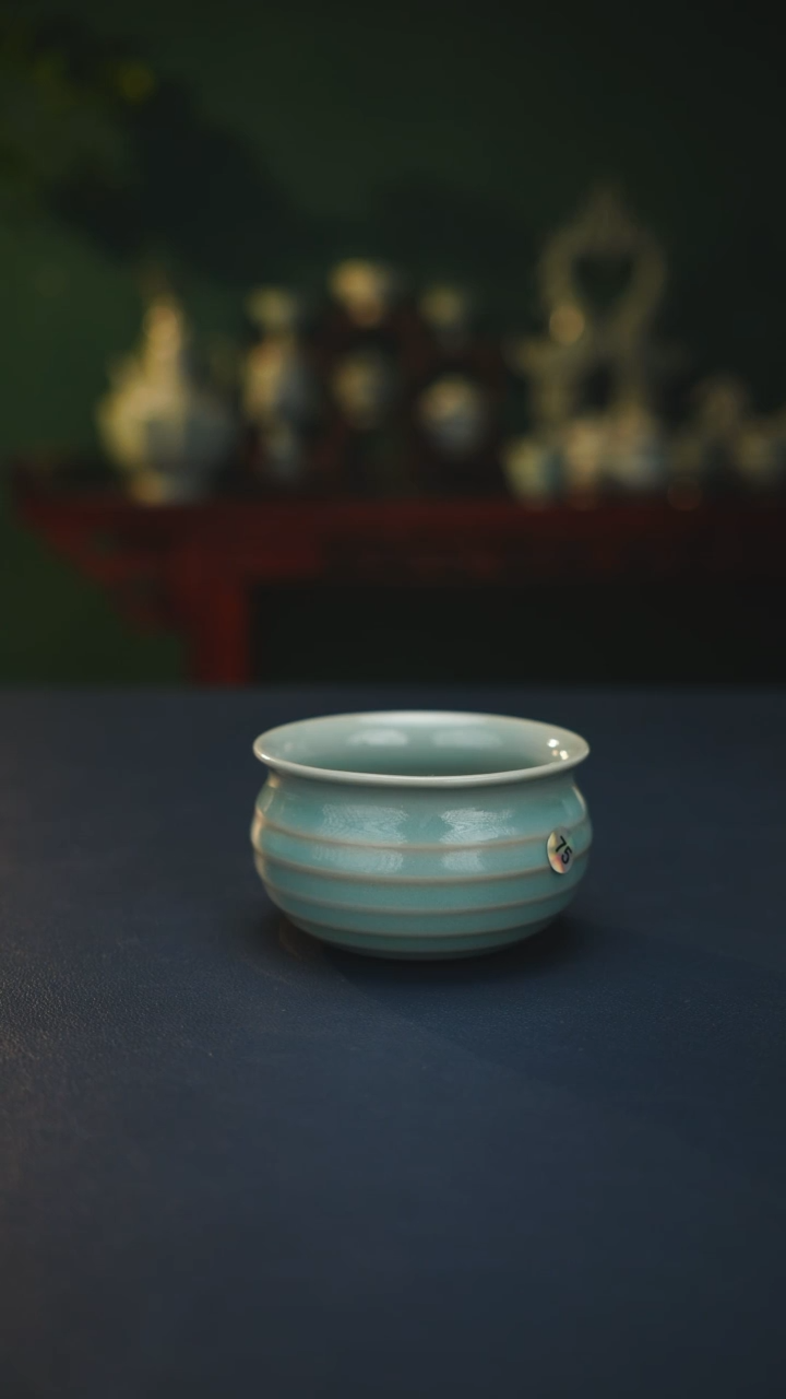 【闪购商品】杯75号弦纹杯微瑕        