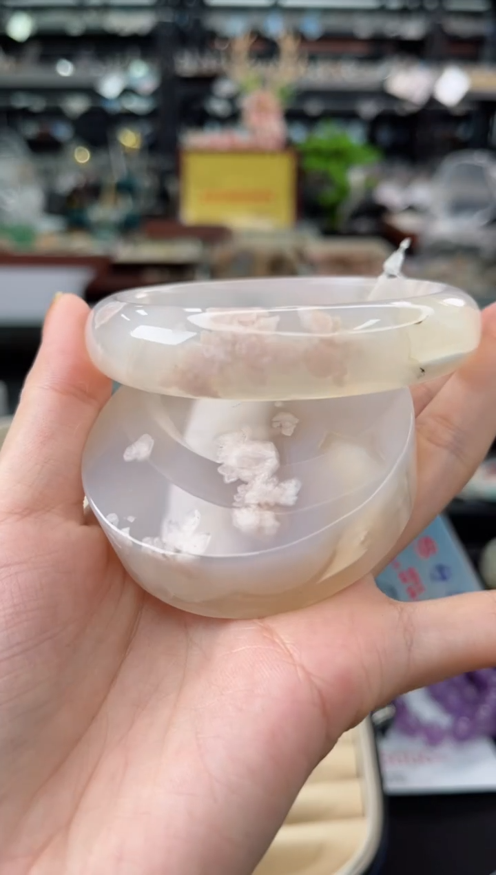 【闪购商品】石英质玉手镯未镶嵌64圈口（赠送镯心）6447295