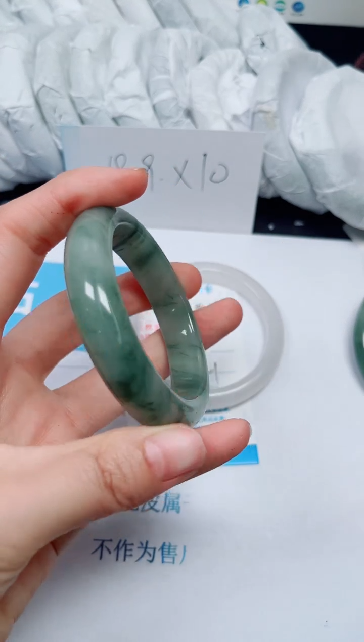 石英质玉手镯未镶嵌151/51.2