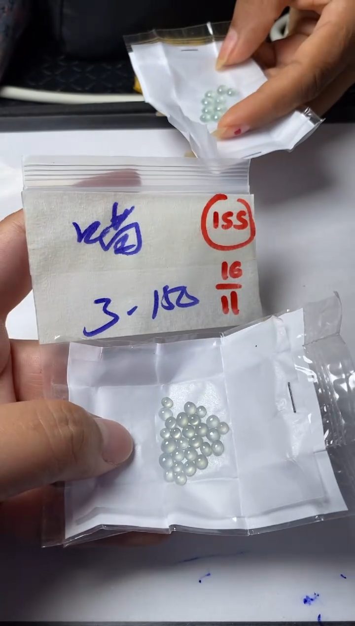 未镶嵌定制翡翠喵*155