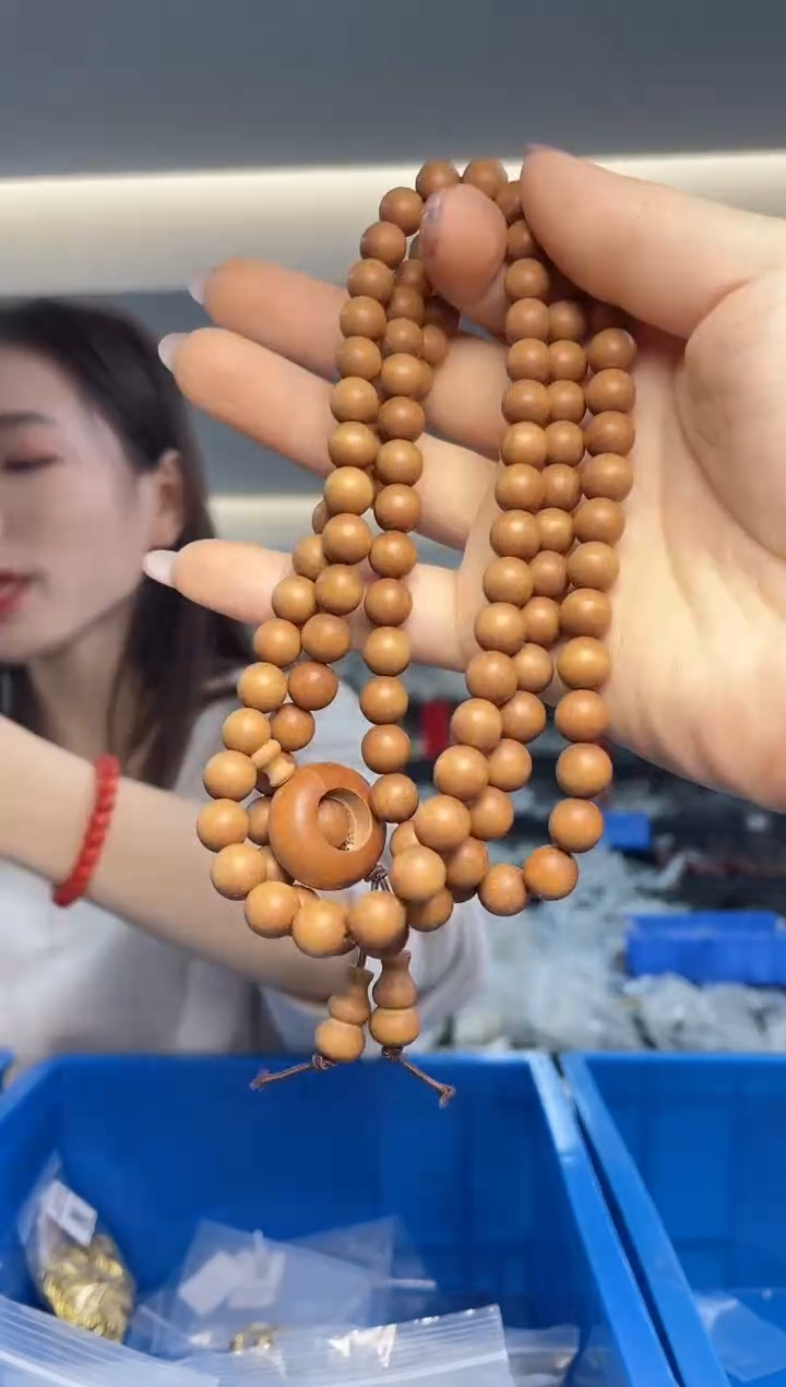 【闪购商品】檀香木其他（多样性发一件）