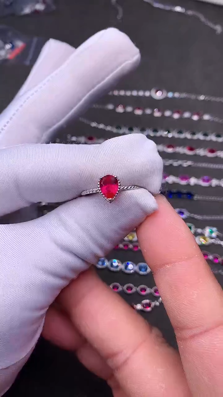 【闪购商品】红宝石戒指银S925镶嵌.........