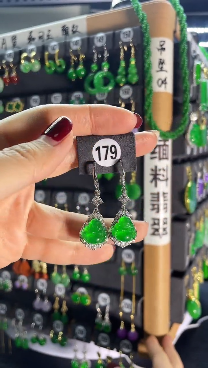 【闪购商品】翡翠耳饰银S925镶嵌179...