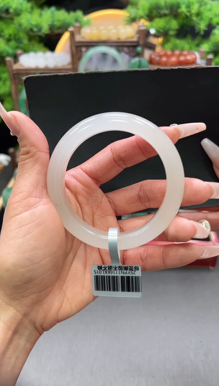 【闪购商品】石英质玉手链未镶嵌+60朵朵