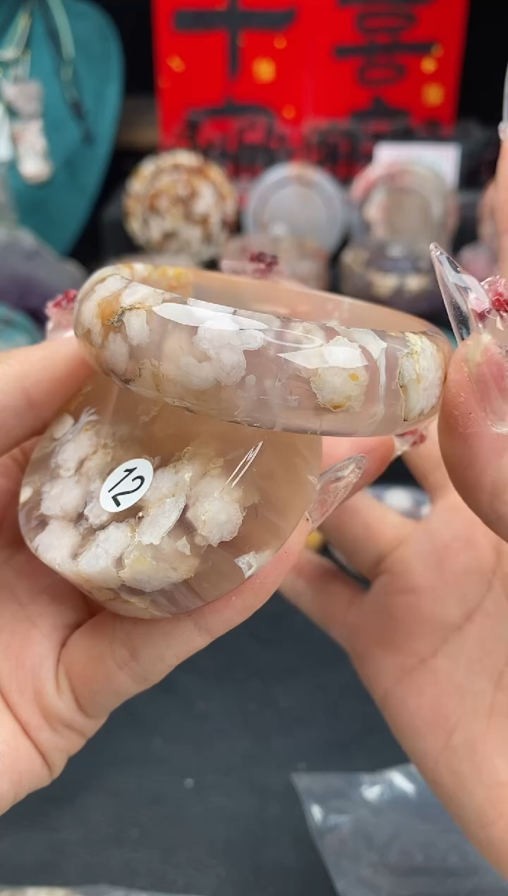 【闪购商品】石英质玉手镯（圆镯）未镶嵌54