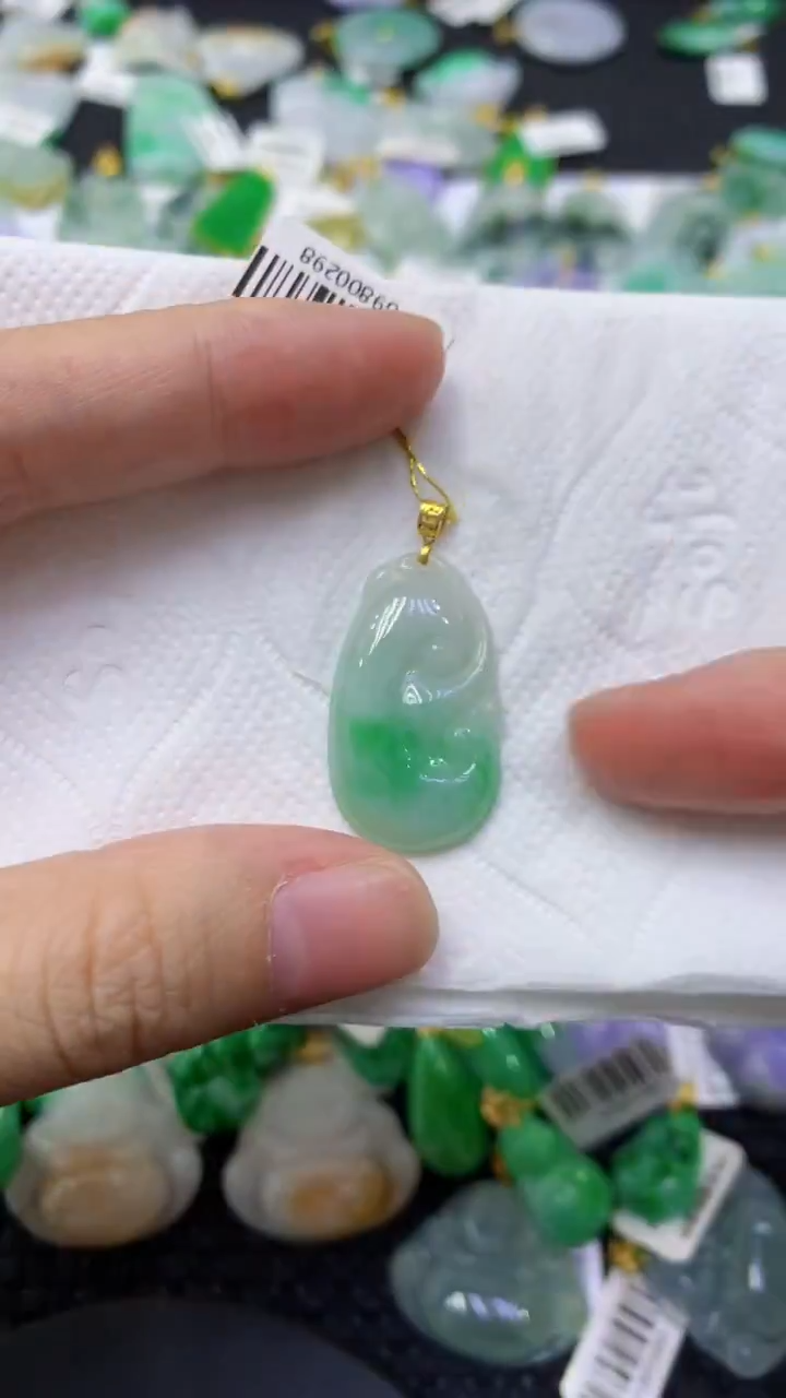 颈饰18K金镶嵌翡翠天然缅甸翡翠A货