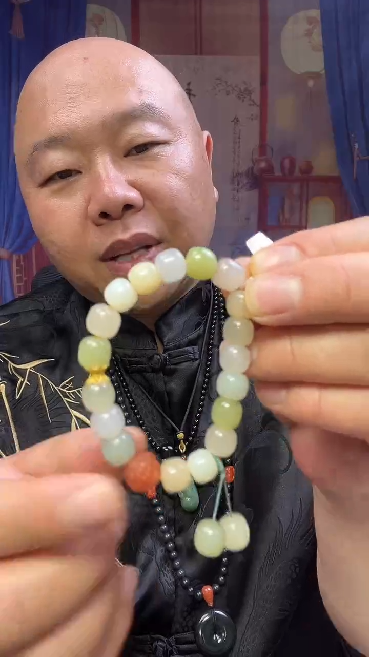 和田玉未镶嵌颈饰手串