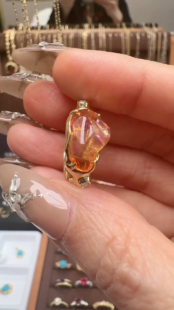 【闪购商品】欧泊戒指18K金镶嵌18K金欧泊戒指