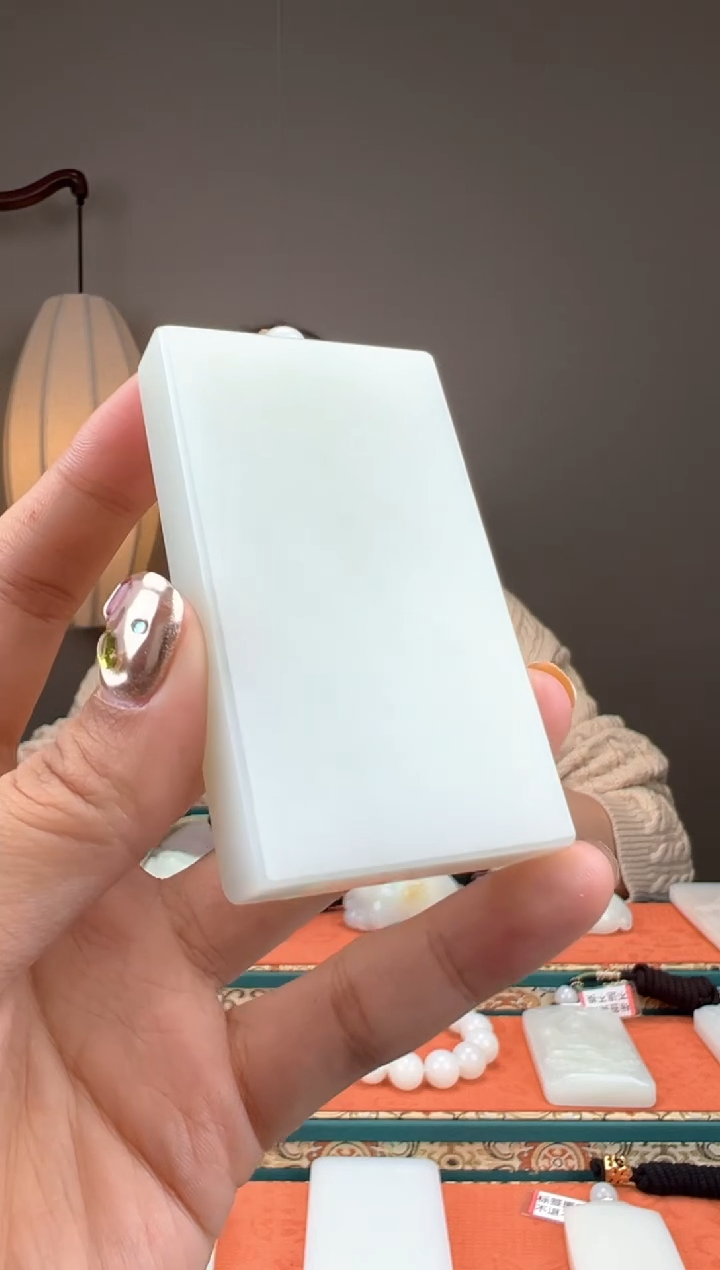 【闪购商品】和田玉颈饰未镶嵌1