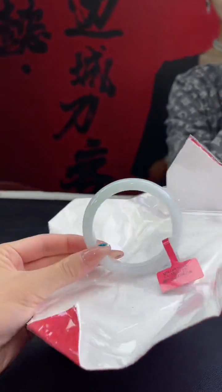 【闪购商品】翡翠未镶嵌手镯4翡翠手镯