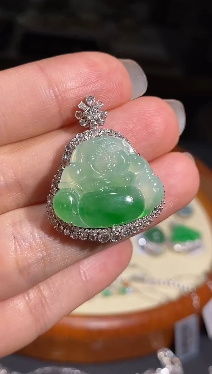 【闪购商品】翡翠吊坠(不含链)18K金镶嵌吊坠