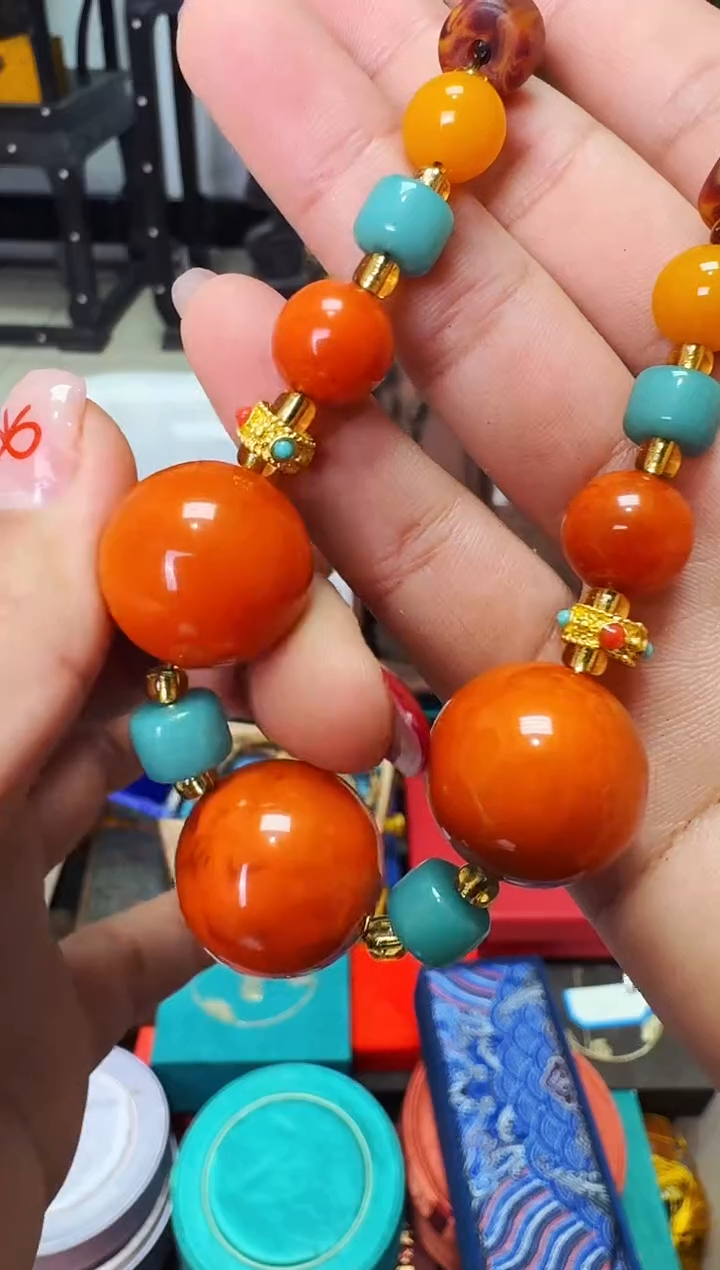 【闪购商品】蜜蜡颈饰未镶嵌老板娘推荐------------