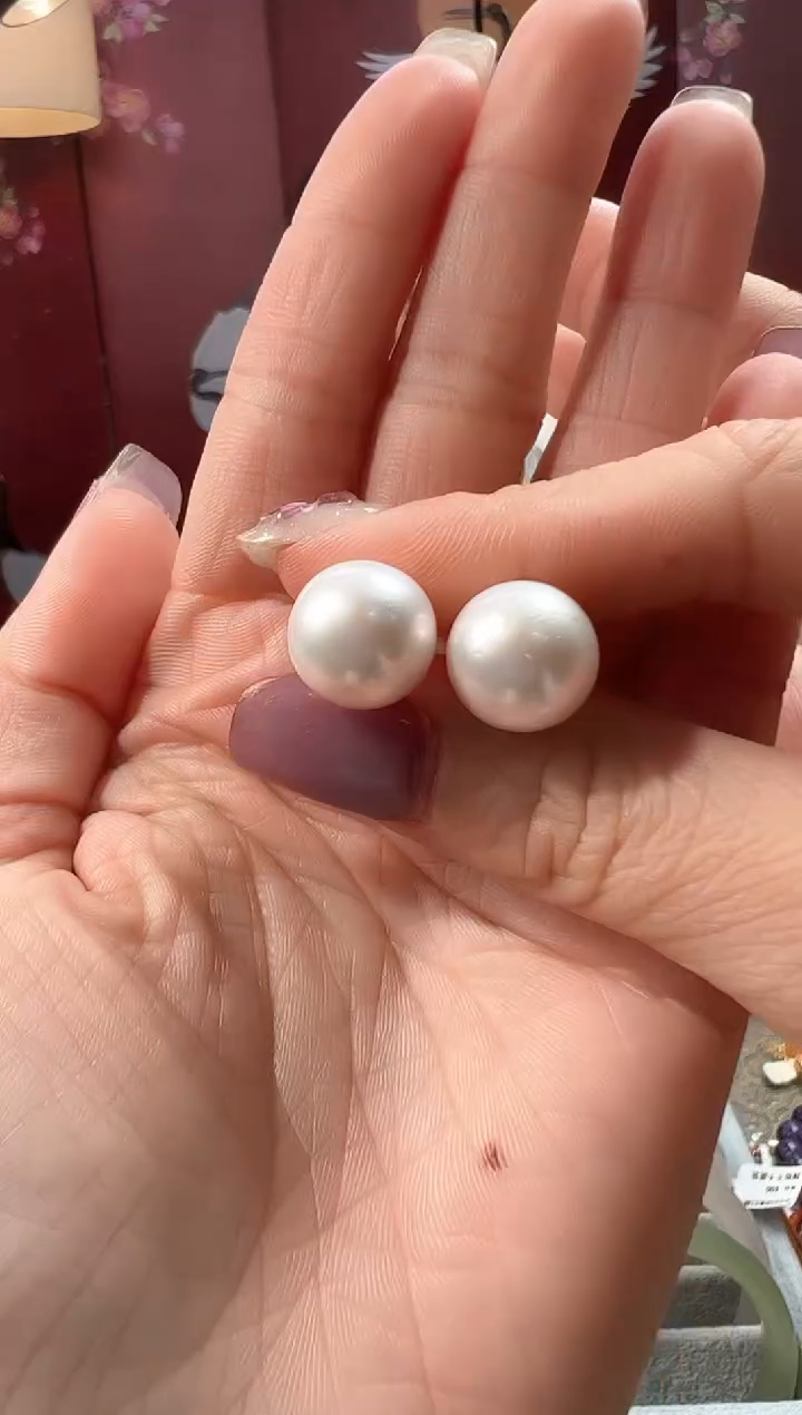 【闪购商品】淡水珍珠耳饰18K金镶嵌KT24042502