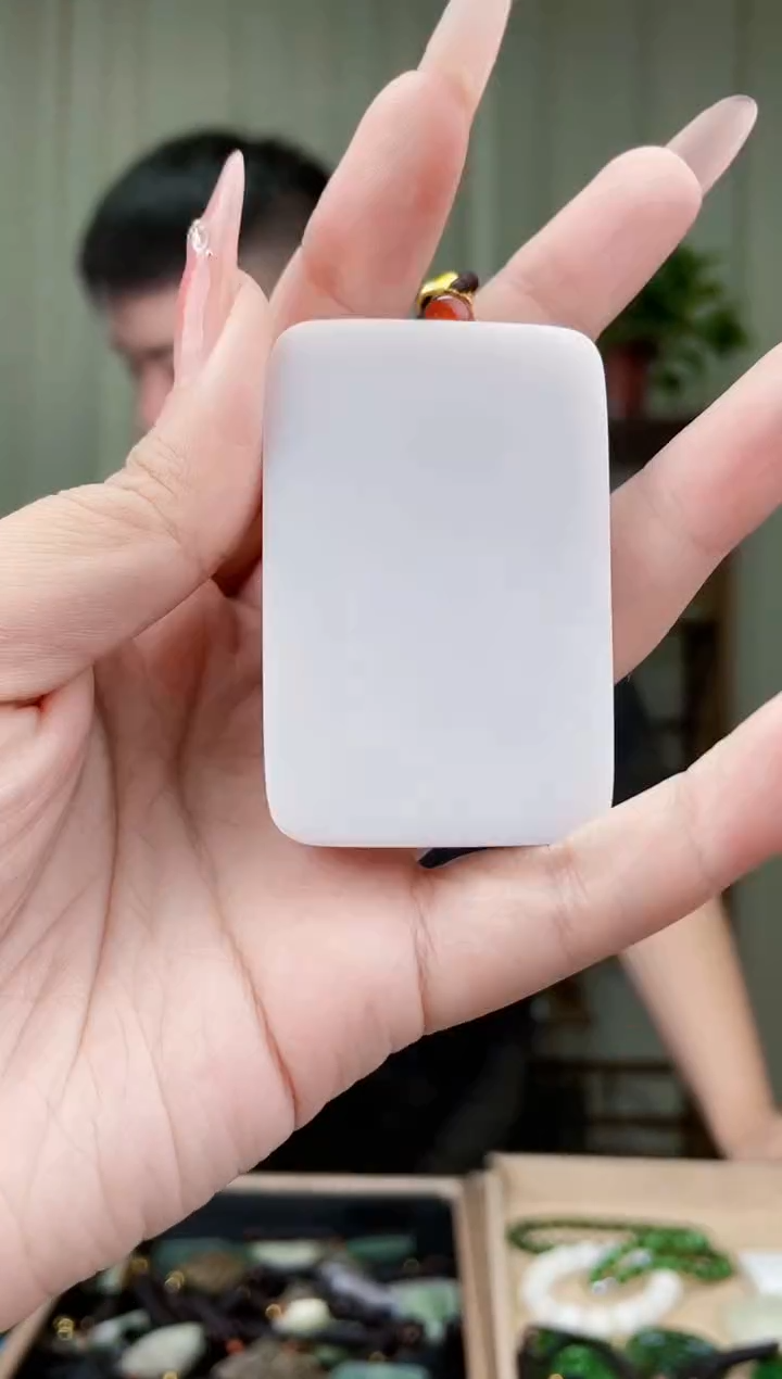 和田玉未镶嵌挂件拍一发一，多样性发货！