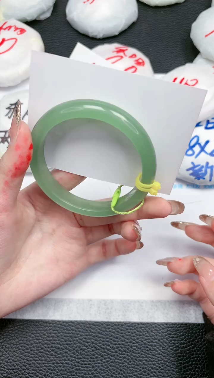 【闪购商品】石英质玉手镯未镶嵌205-58.5