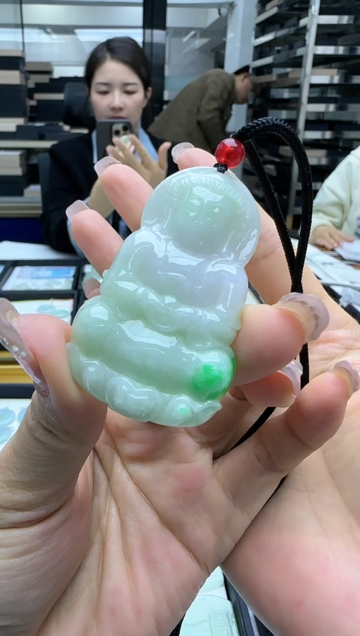 【闪购商品】翡翠颈饰未镶嵌观音