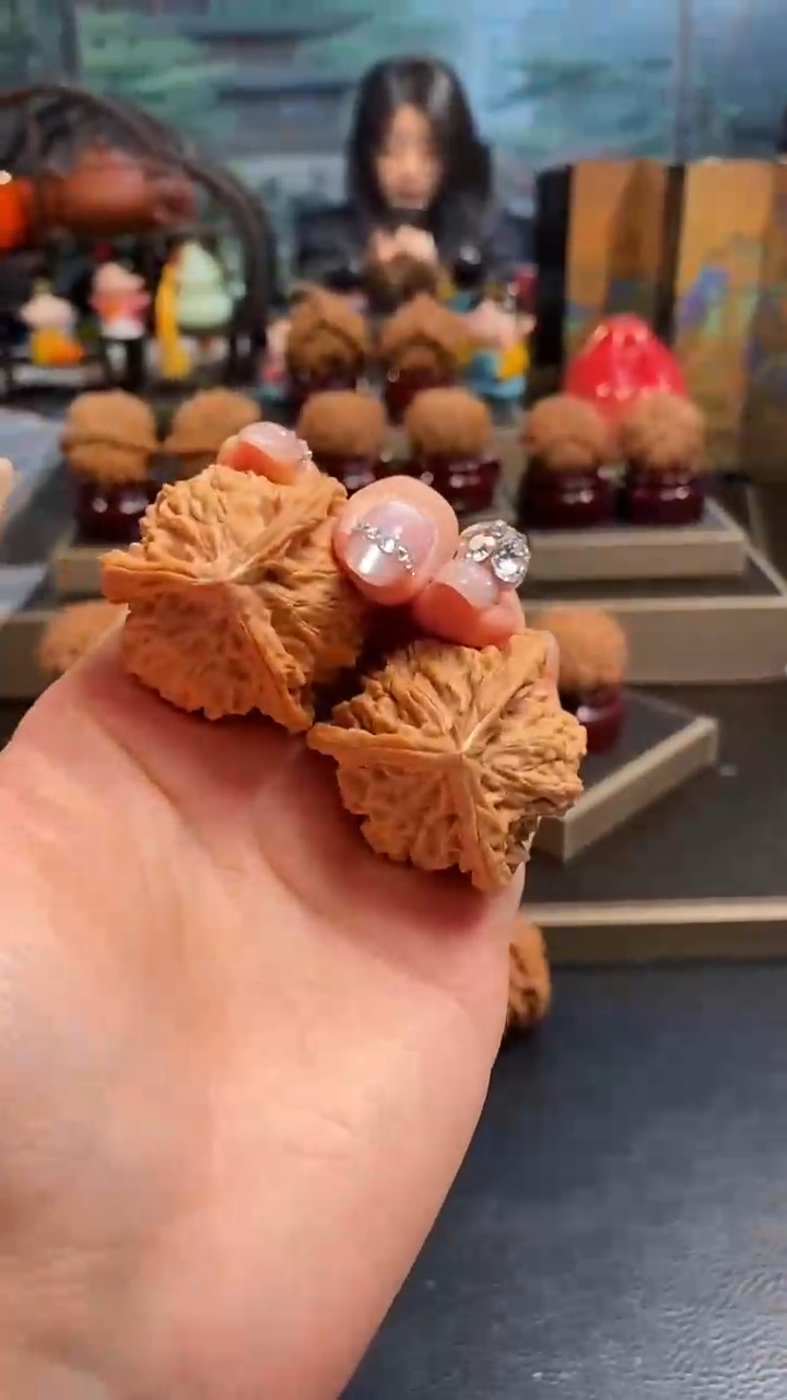 【闪购商品】文玩核桃把件A852盘山三棱38