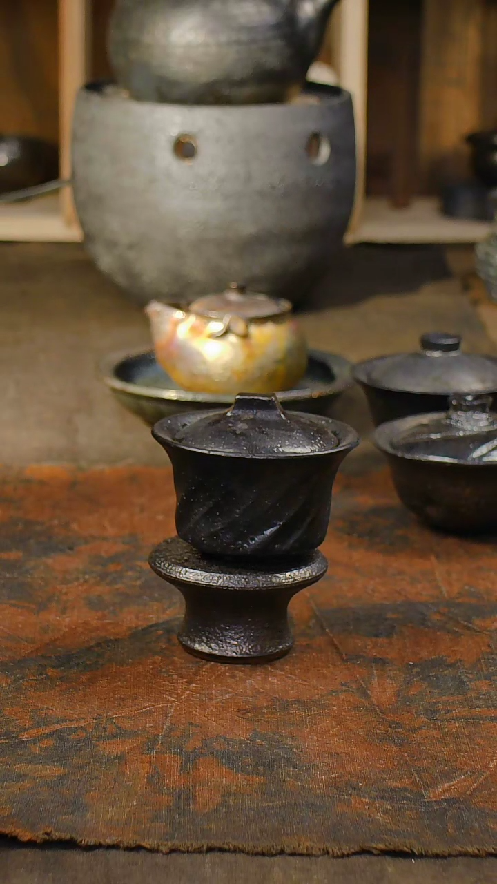 【闪购商品】明静砂器纯手作-------马蹄盖碗