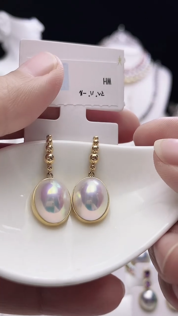 【闪购商品】拼合珍珠（马贝珠）耳饰18K金镶嵌海水马贝耳钩
