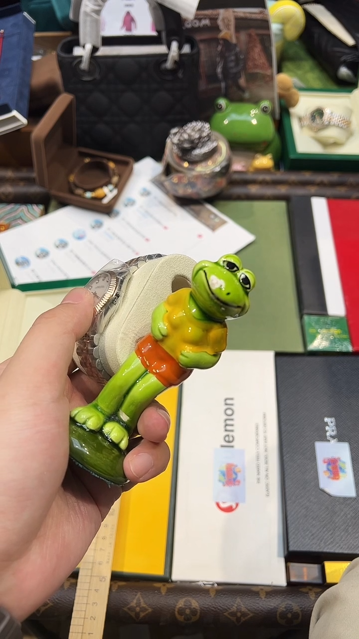 山*。---------------