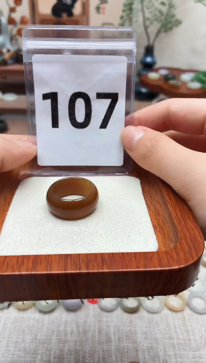 未镶嵌戒圈和田玉19号