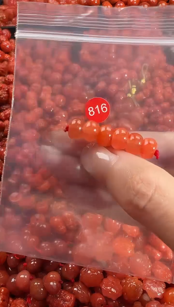 颈饰未镶嵌南红玛瑙1