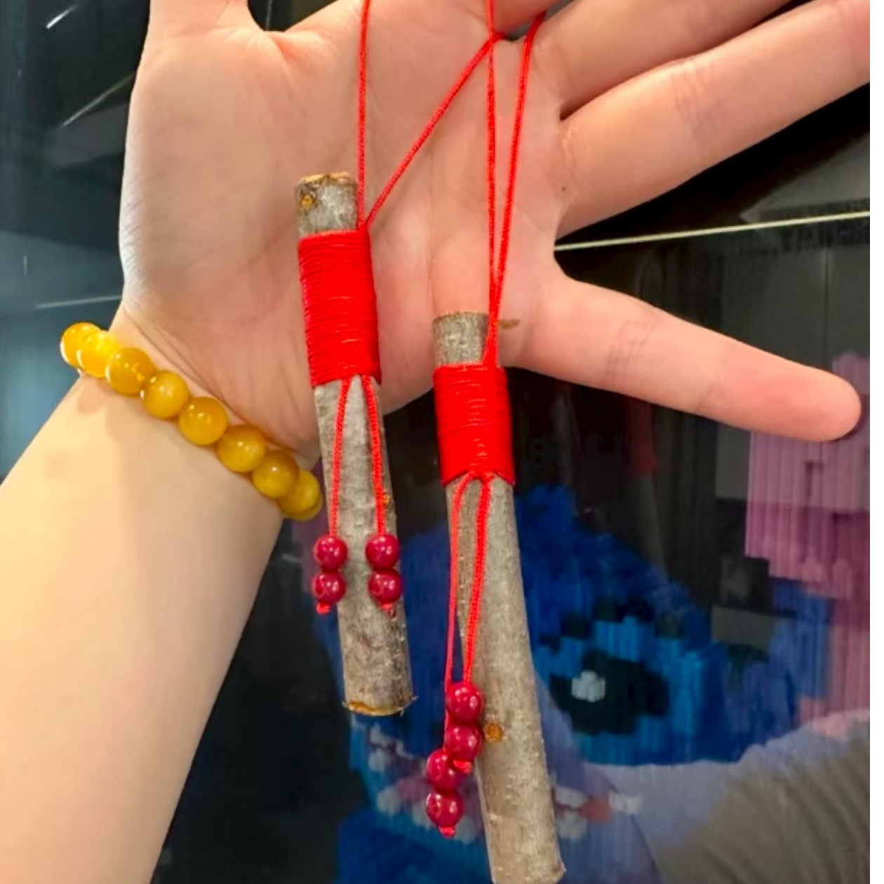 朱砂款红绳款朱砂手工编织纯桃木挂件