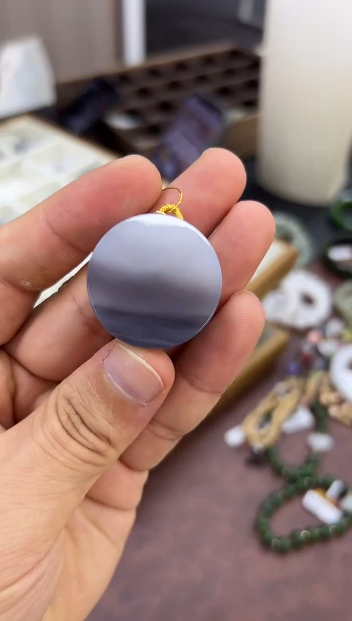 和田玉未镶嵌颈饰火*汤无事牌