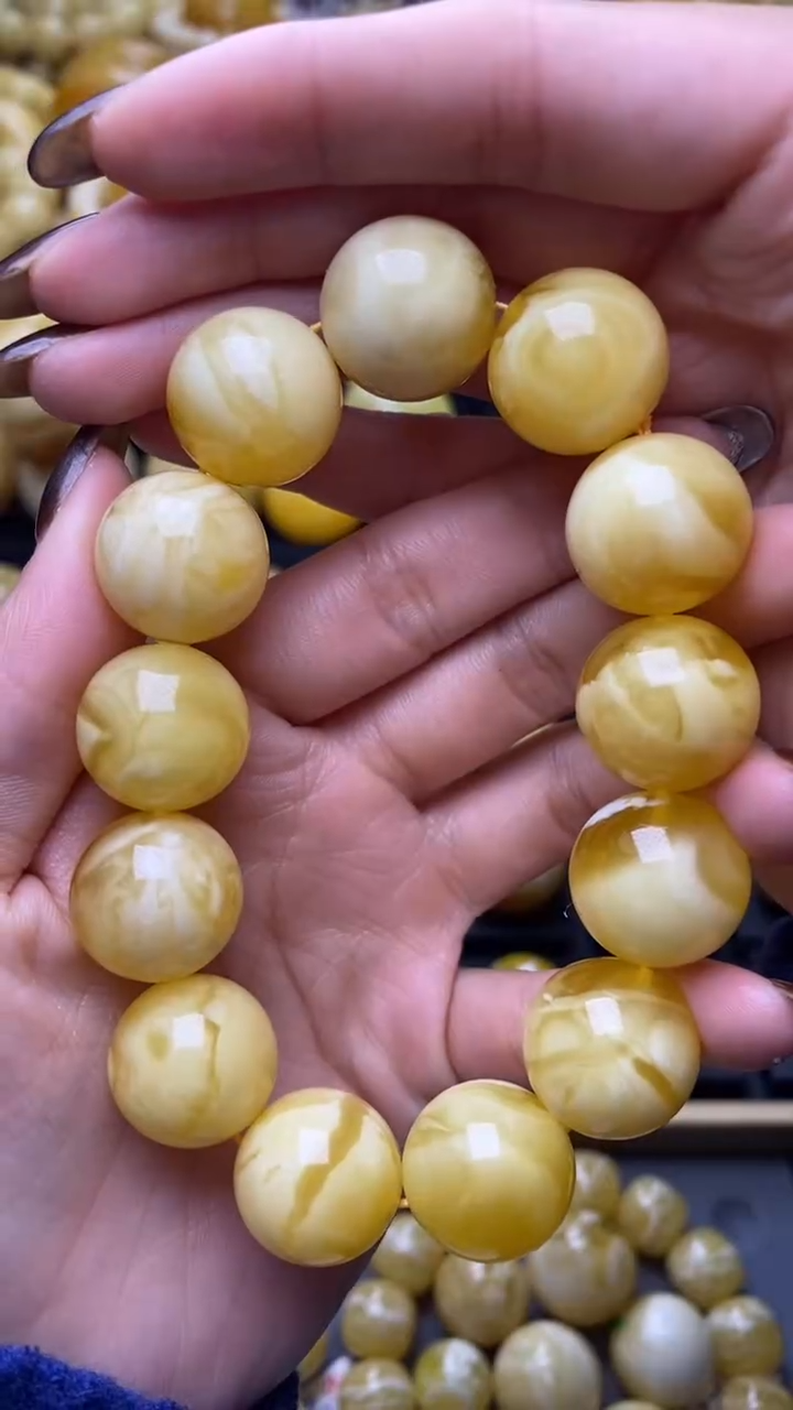 【闪购商品】琥珀裸石未镶嵌蜜蜡.51