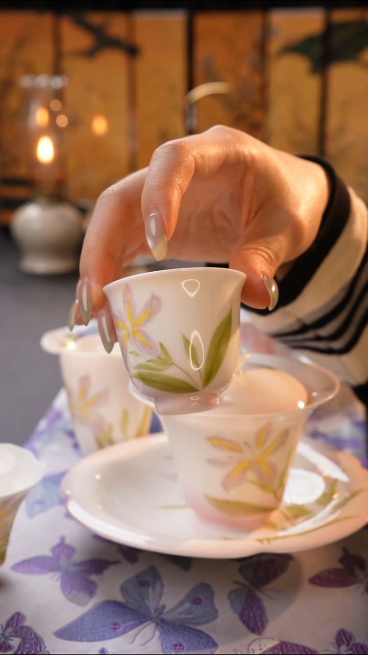 哈哈哈红红火火恍恍惚惚