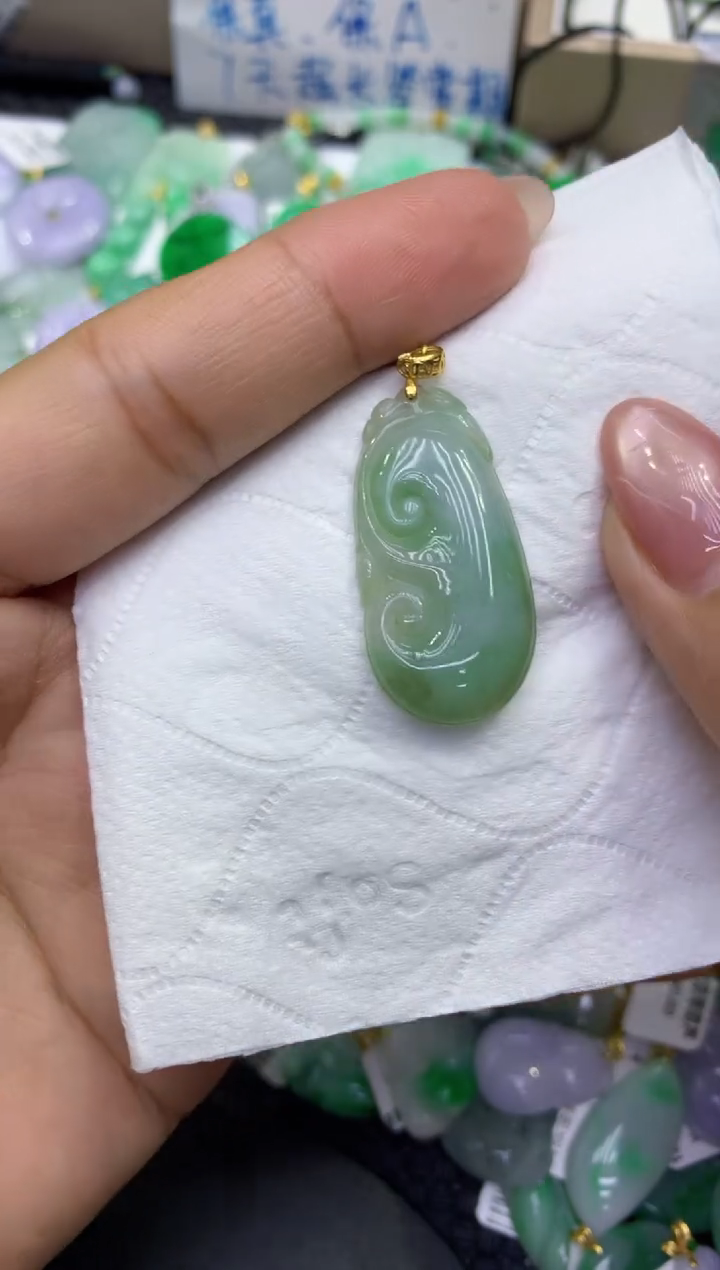 颈饰未镶嵌翡翠天然缅甸A货翡翠
